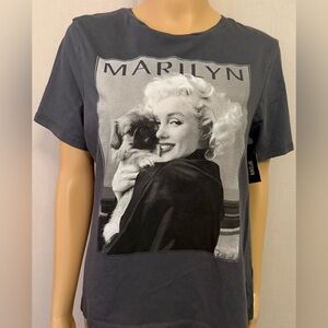 NWTs Marilyn Monroe tee-shirt. Charcoal gray, Sz. M